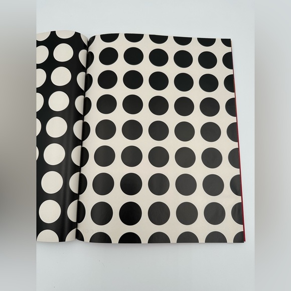 Host Pick* GUCCI 10pcs wrapping paper! 💯 New & Authentic!! - Picture 10 of 14